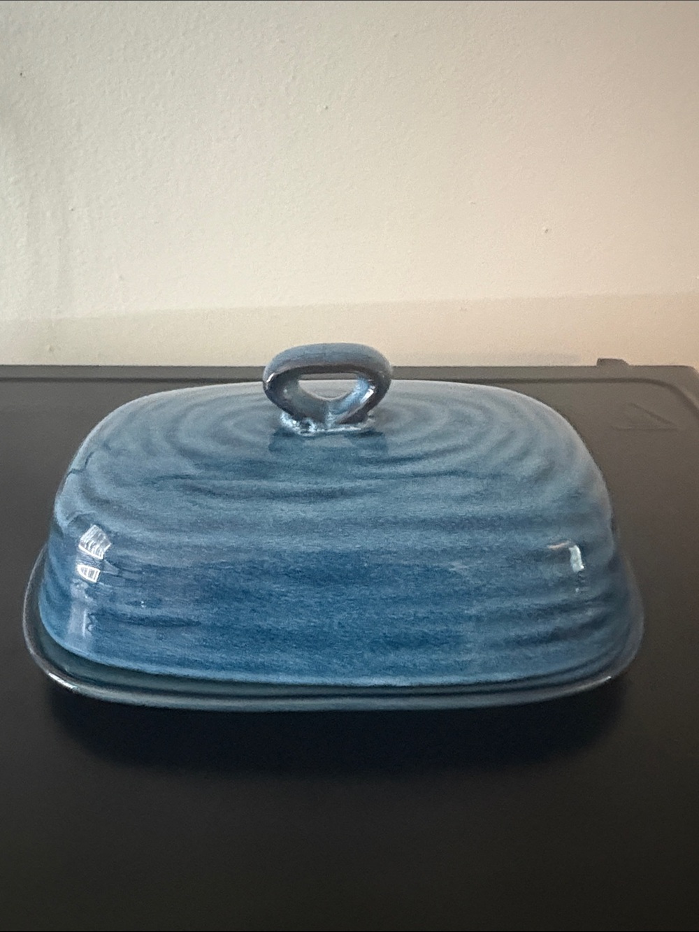 Hasense Porcelain Navy Blue Butter Dish with Lid - Gently Used
